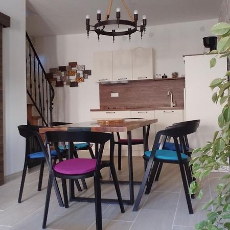 Apartment Tia Vis Kültér fotó